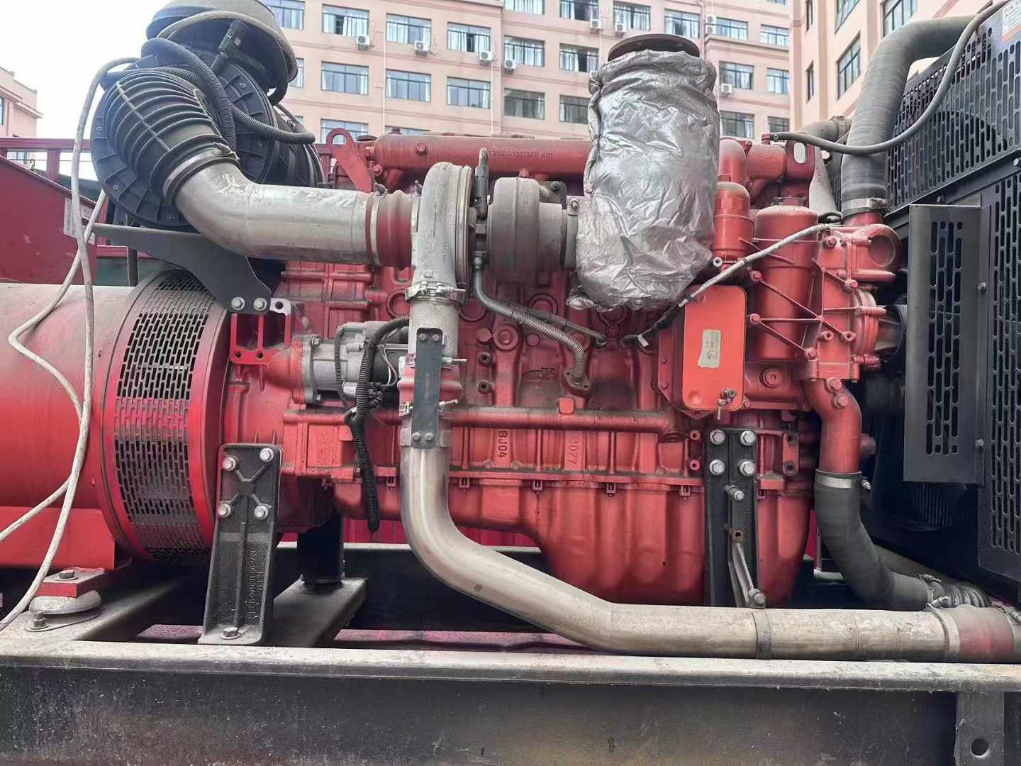 下谷坪土家族乡如何选择适合 600kW 柴油发电机组的过载保护器？